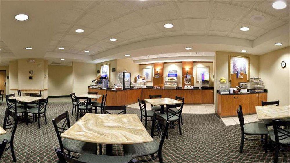 Holiday Inn Express Fremont By Ihg Εξωτερικό φωτογραφία