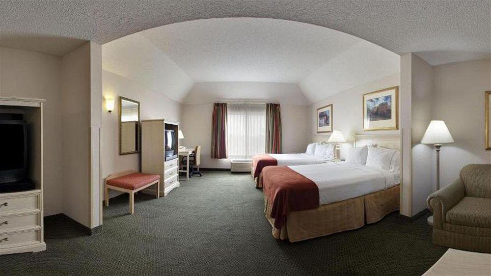 Holiday Inn Express Fremont By Ihg Εξωτερικό φωτογραφία